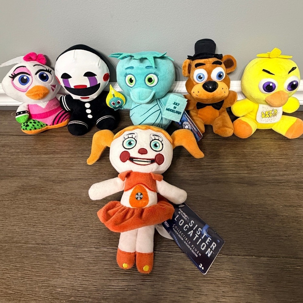 Five Nights at Freddys Plush Lot Glamrock Liberty Chica Circus Baby Funko 6pc